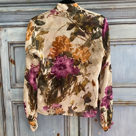 Burberry London Silk semi sheer floral top size M - Picture 8 of 12